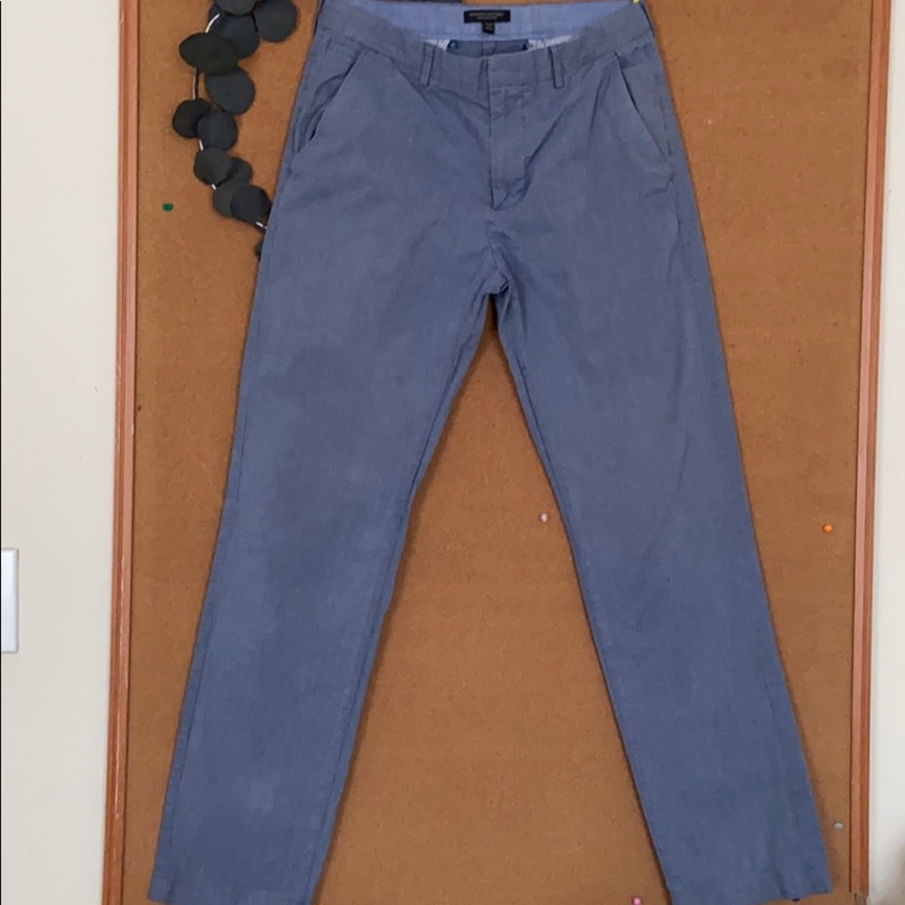 Banana Republic Chinos 33x34